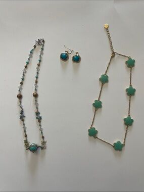 Gold-Tone Green Clover Station Necklace - Elegant Women’s Necklace